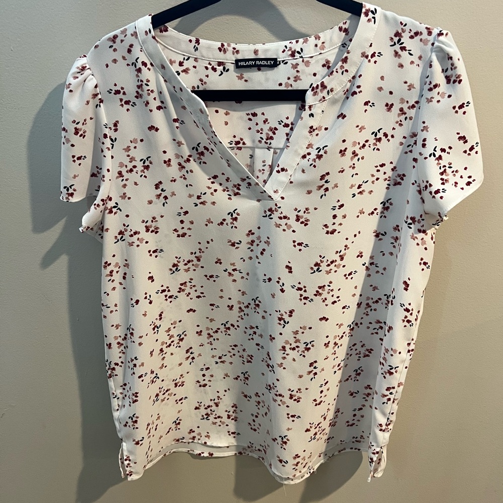 🛑 SALE 🌻 Hilary Radley White Blouse with Red Floral Design